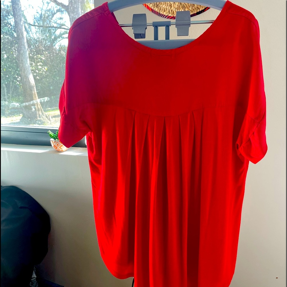 Pleione blouse red short sleeves